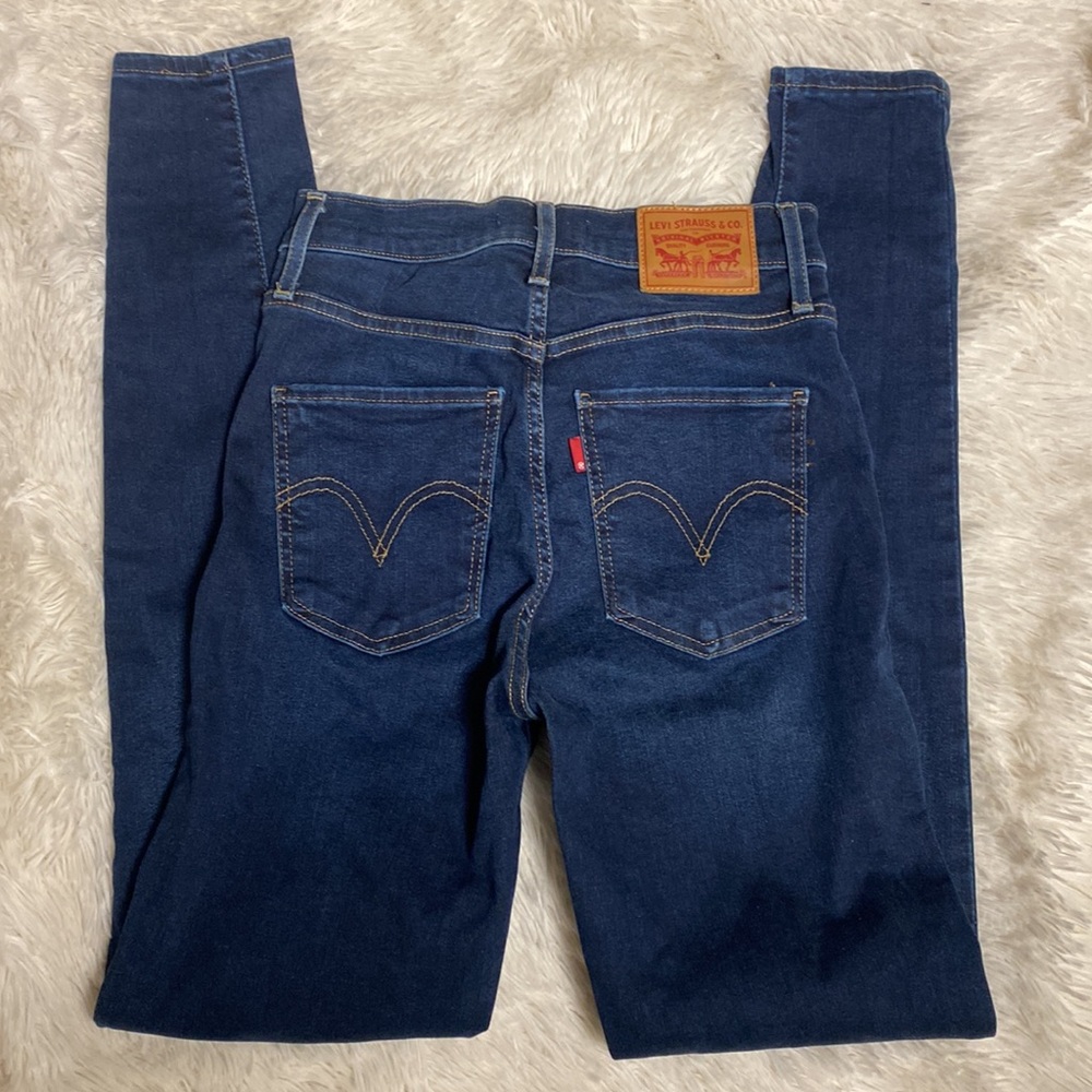 Levi’s Super Skinny Jeans Size 26 Nice❤️
